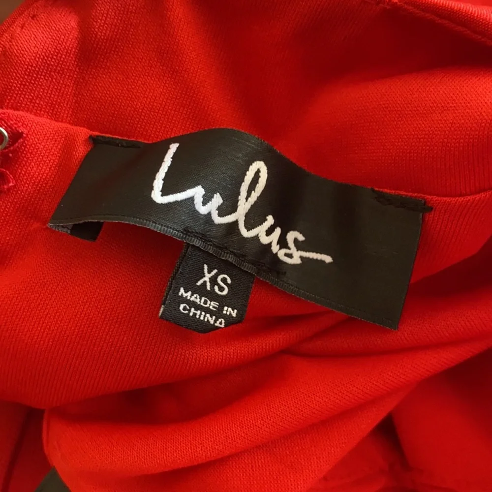 . Like new Lulu’s red dress size xs - Picture 6 of 6